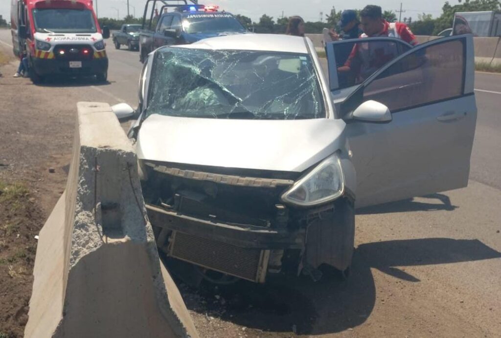Accidente en la México 15 en Guasave
