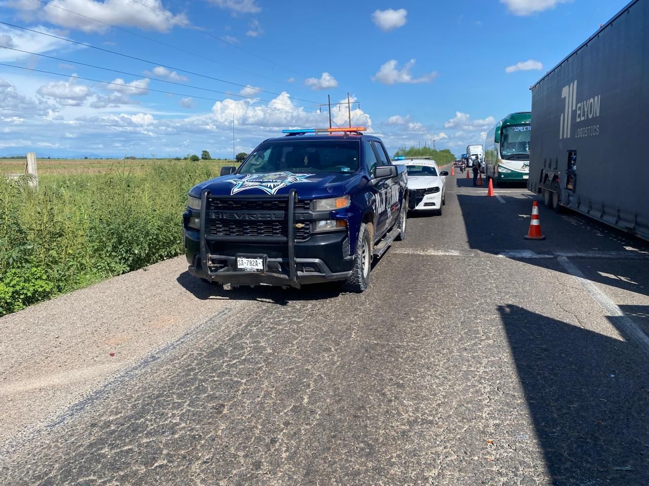 Accidente sobre la México 15, en Guasave