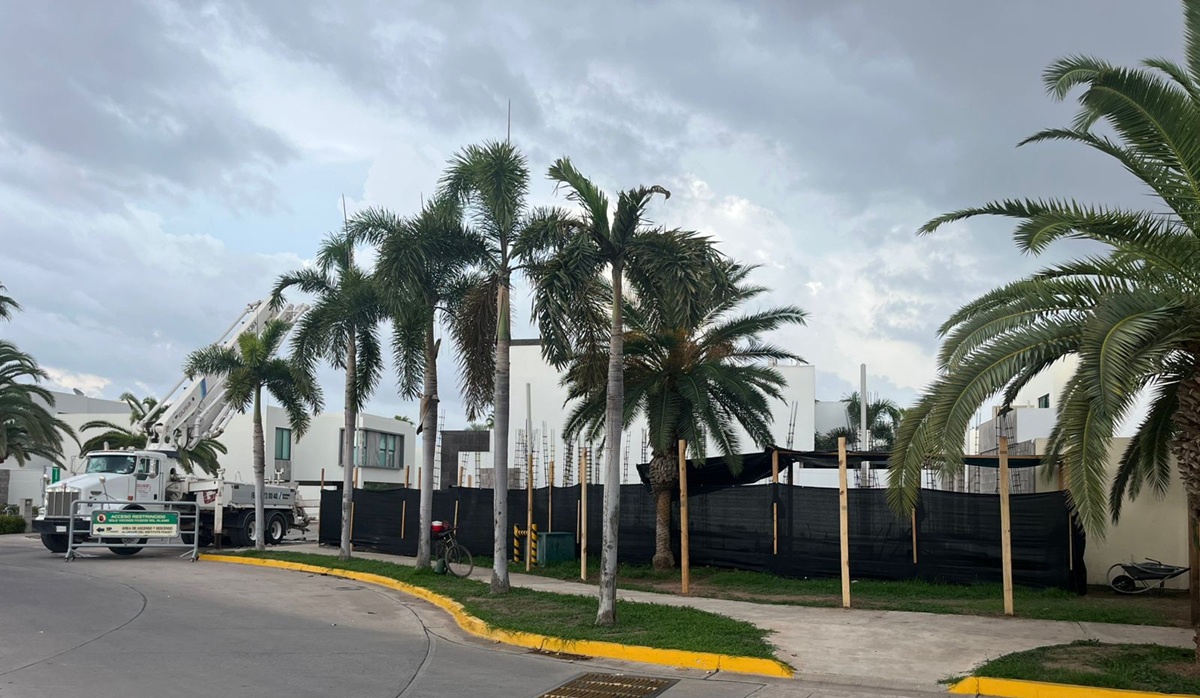 Albañil muere electrocutado en obra en una privada de Los Mochis
