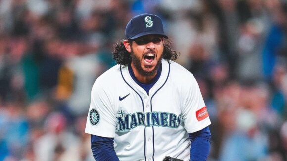 Andrés Muñoz llega a 38 salvamentos y los Marineros aseguran pase a playoffs