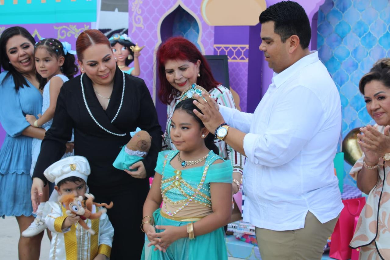 Ángela Salazar en su fiesta de cumpleaños número 10