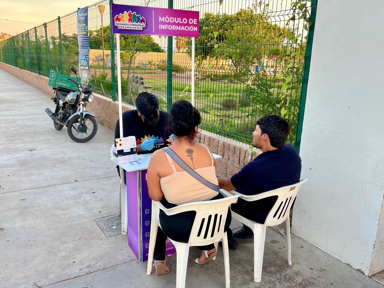 aplicación de pruebas rápidas para la detección de VIH, sífilis y hepatitis C