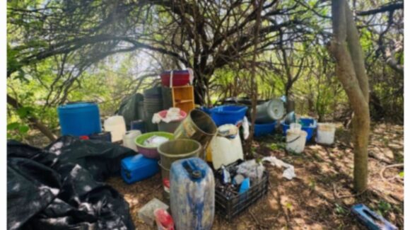 En Culiacán, militares destruyen un área de concentración de material para elaborar drogas