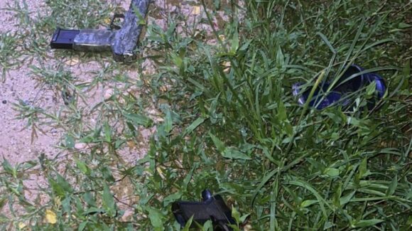 En El Limón de Los Ramos, Culiacán, el Ejército asegura armas, municiones y droga