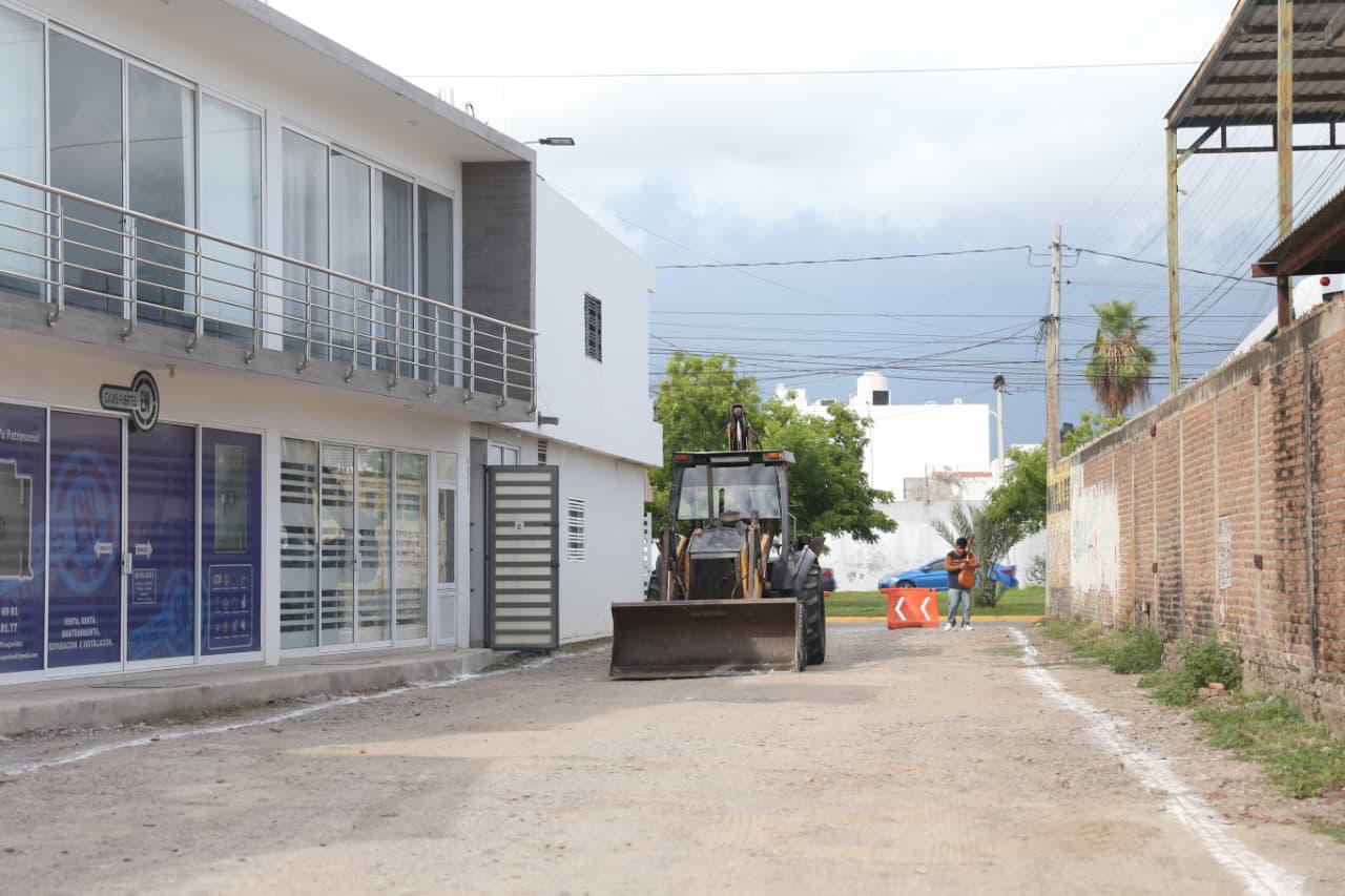 Arranca obra de pavimentación en la Francisco Villa, Mazatlán