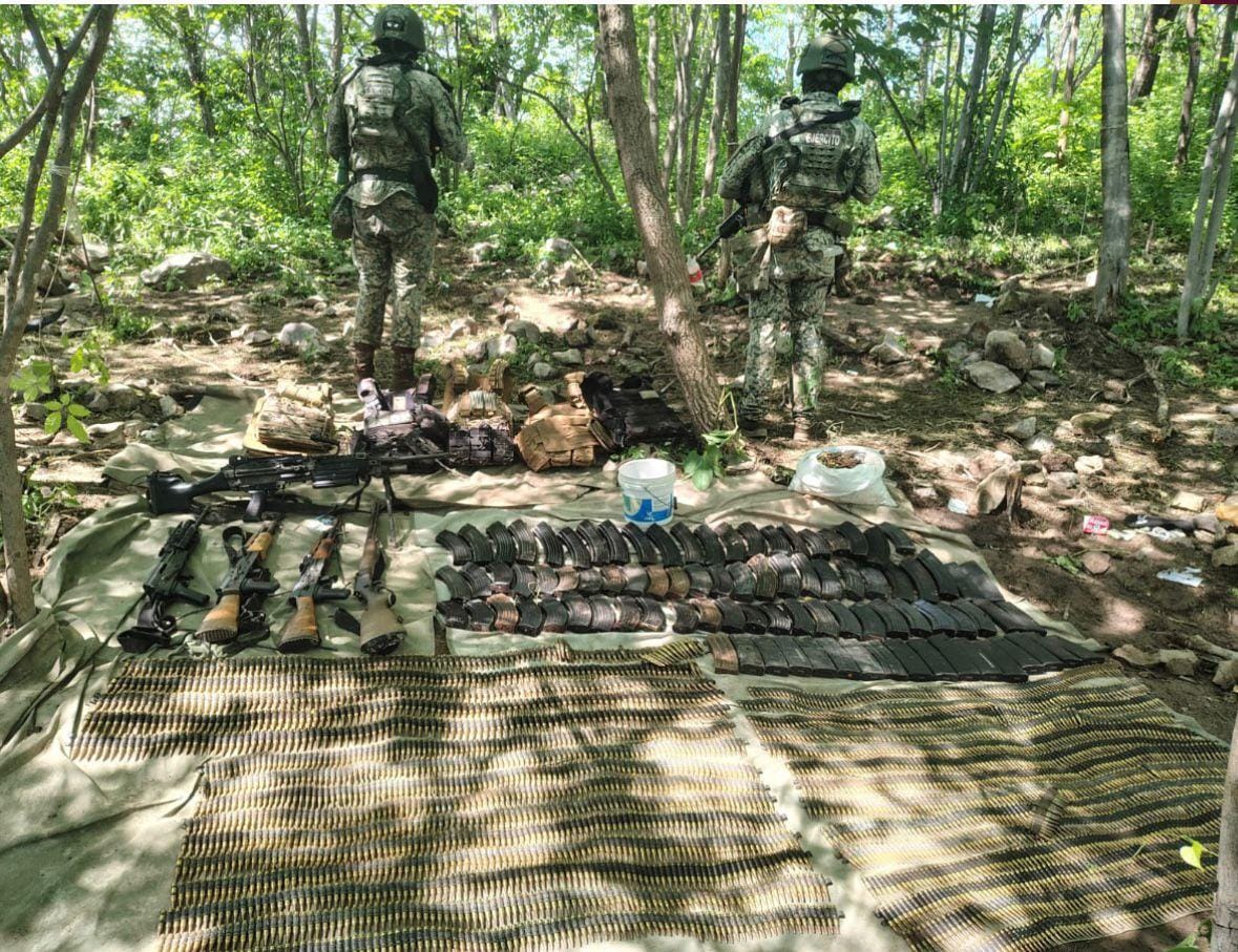 arsenal incautado por el ejercito en san ignacio
