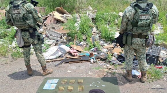 ¡Para calibre 50! Aseguran municiones y drogas tras operativo en Alturas del Sur, en Culiacán