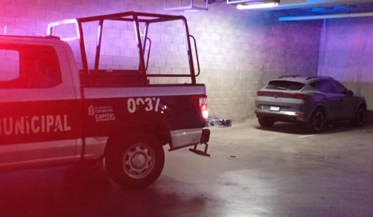 Recuperan camioneta Cupra robada en Culiacán