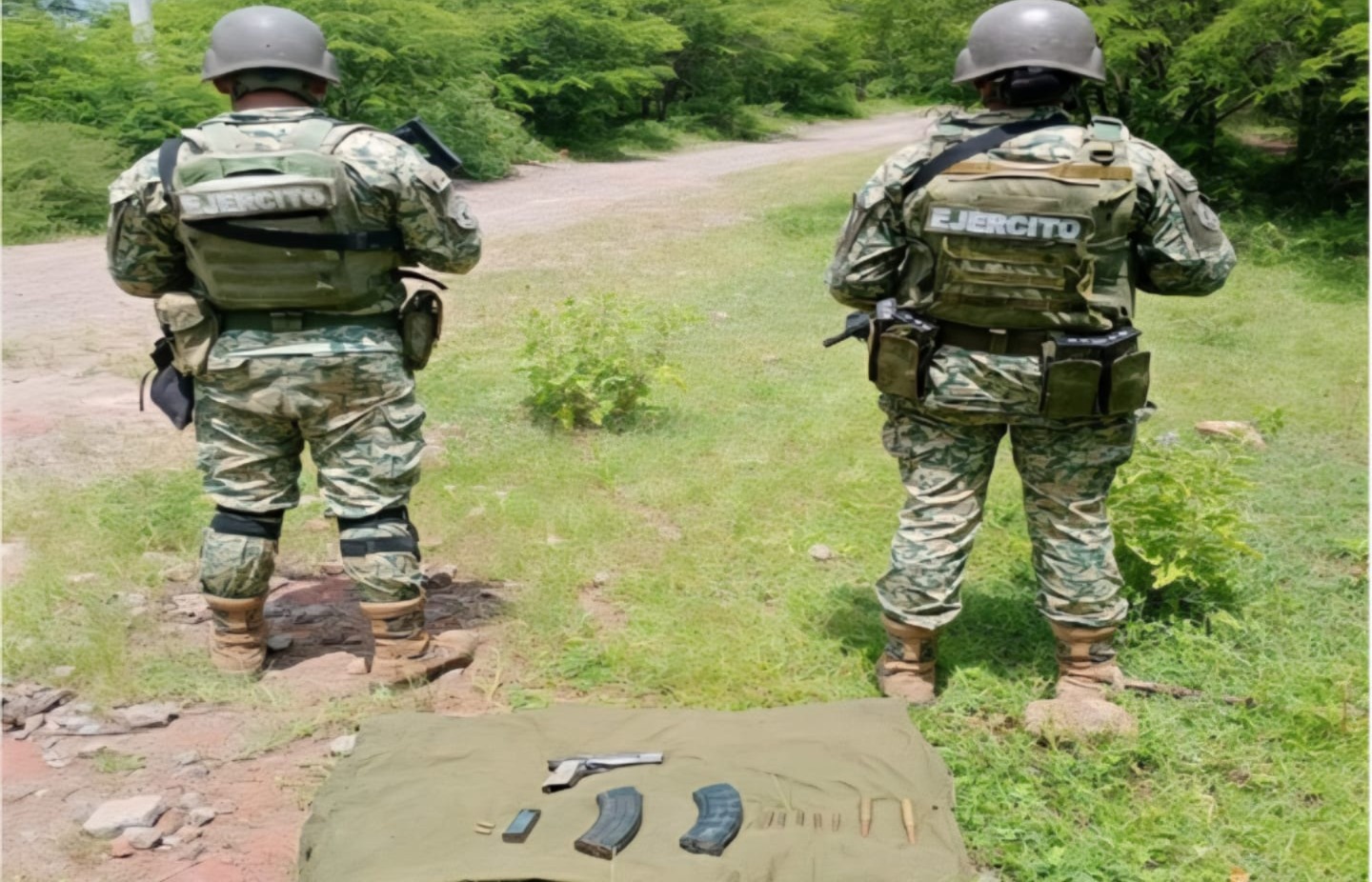 Aseguran cuatrimoto, arma y cartuchos en San Ignacio