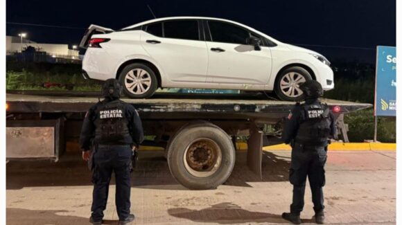 En distintos hechos, recuperan dos autos robados en colonias de Culiacán
