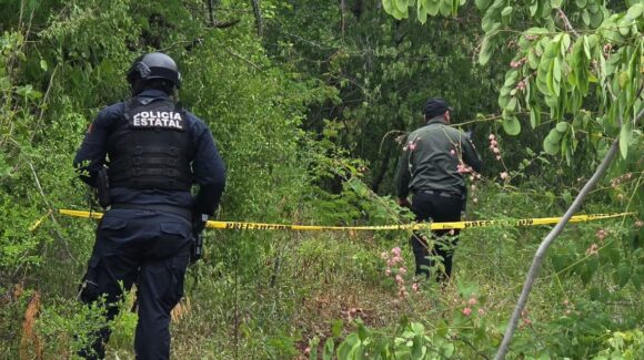Sabuesas Guerreras localizan un cuerpo en descomposición en La Pedrera, Culiacán