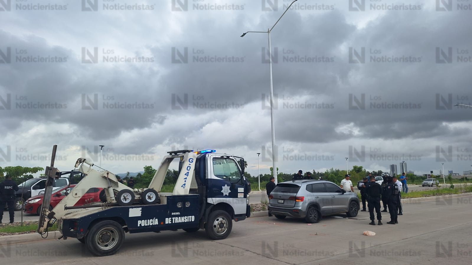 Aseguran una camioneta tras balacer al norte de Culiacán