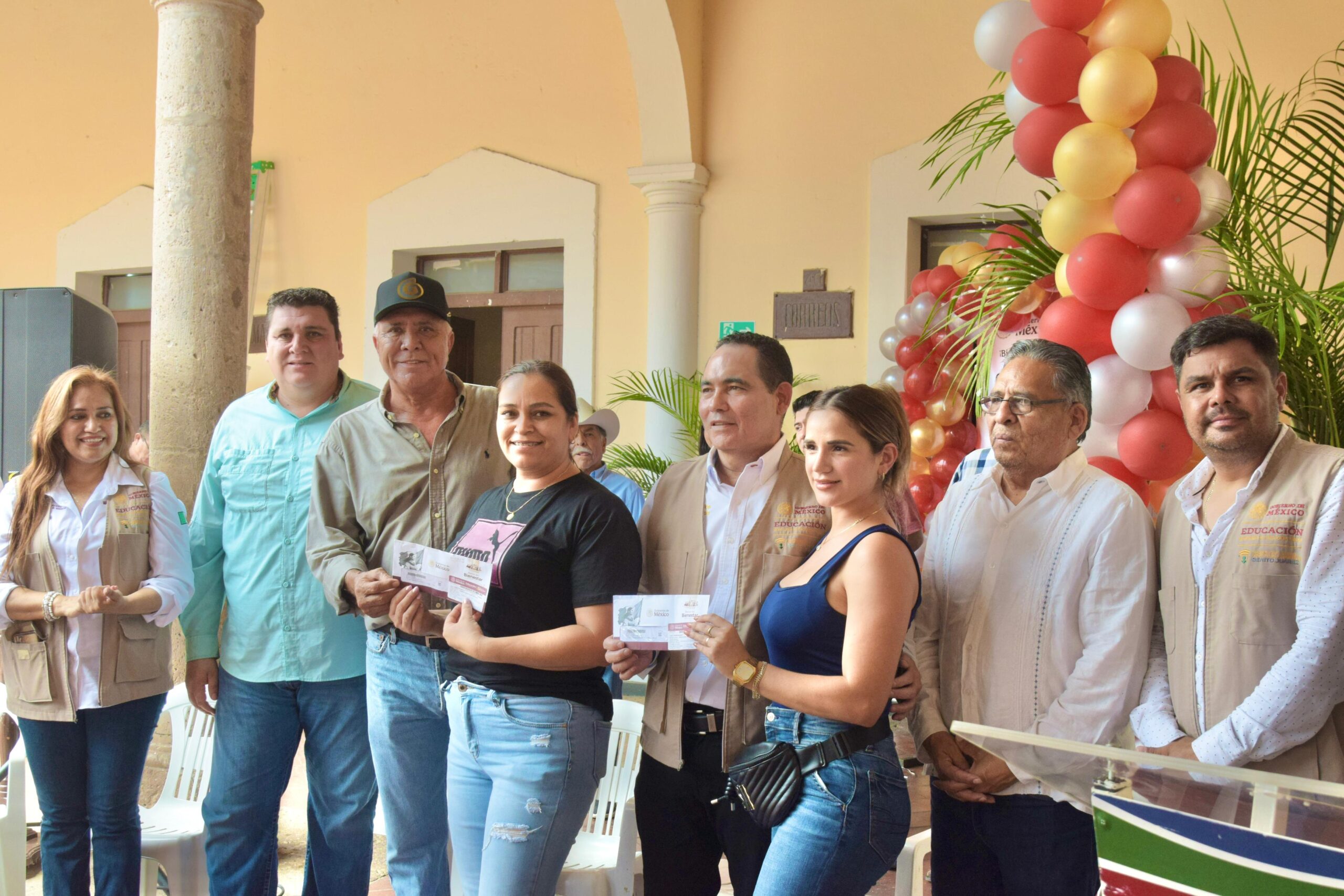 Becas para el Bienestar en El Fuerte