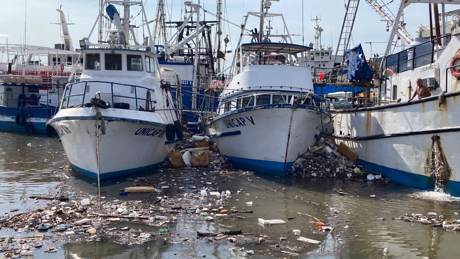 Biobarda en Puente Juárez colapsa tras intensas lluvias en Mazatlán