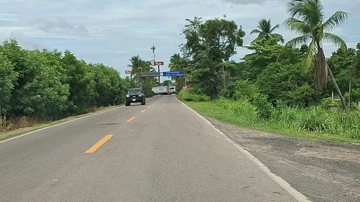 Enfrentamiento entre civiles armados en la carretera Escuinapa – Rosario