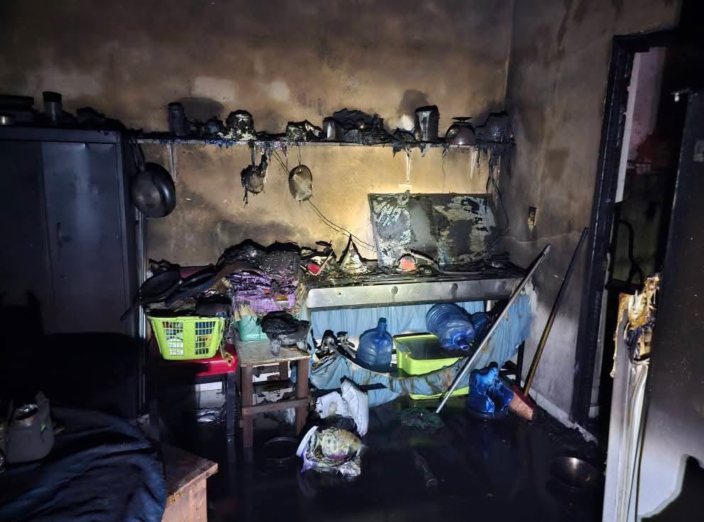 casa habitación ubicada en la colonia Urías calcinada tras incendio