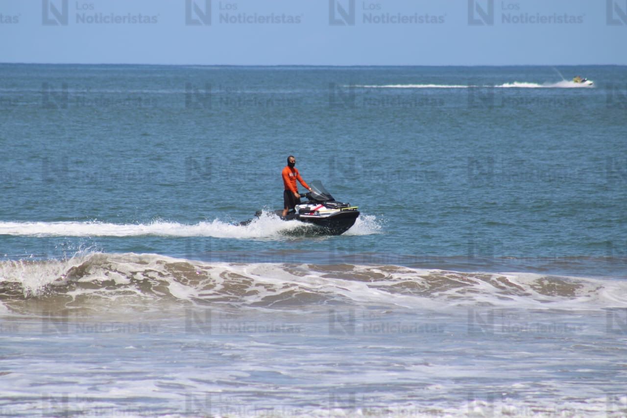 Buscan a joven desaparecido en playa de Mazatlán