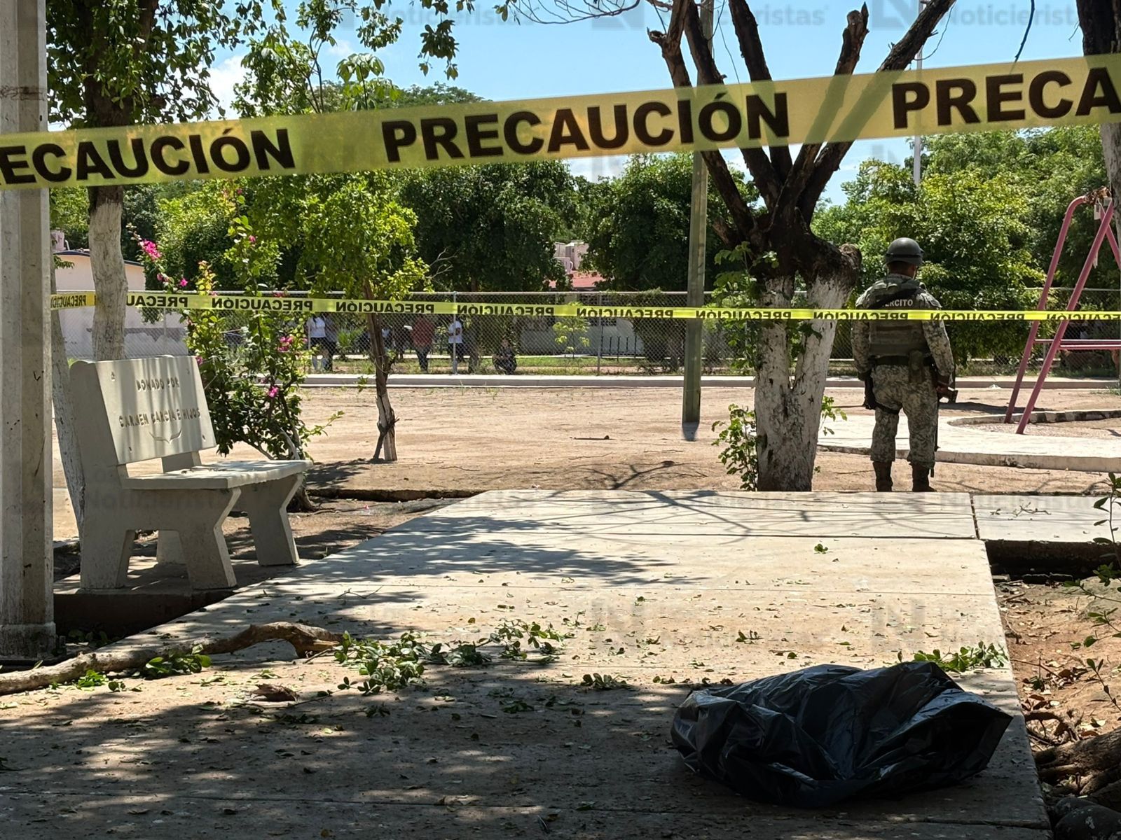 Localizan una cabeza humana en una bolsa negra en la plazuela de Tepuche