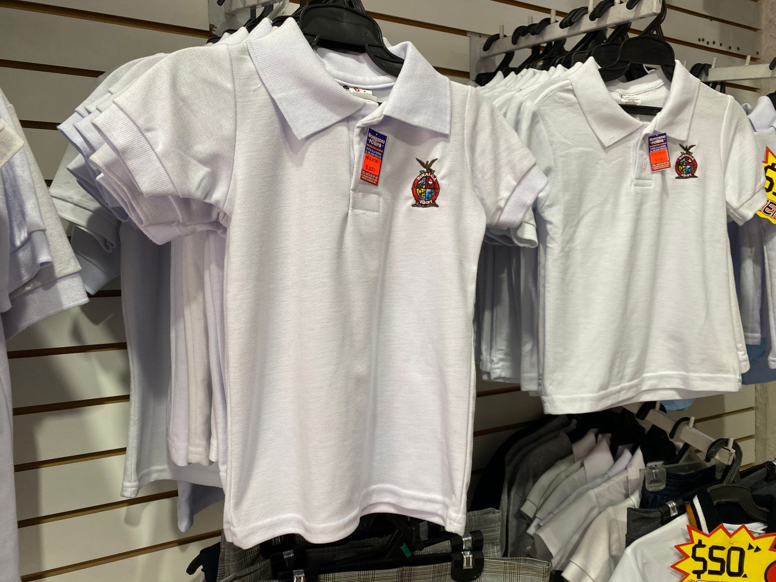 camisas de uniformes escolares