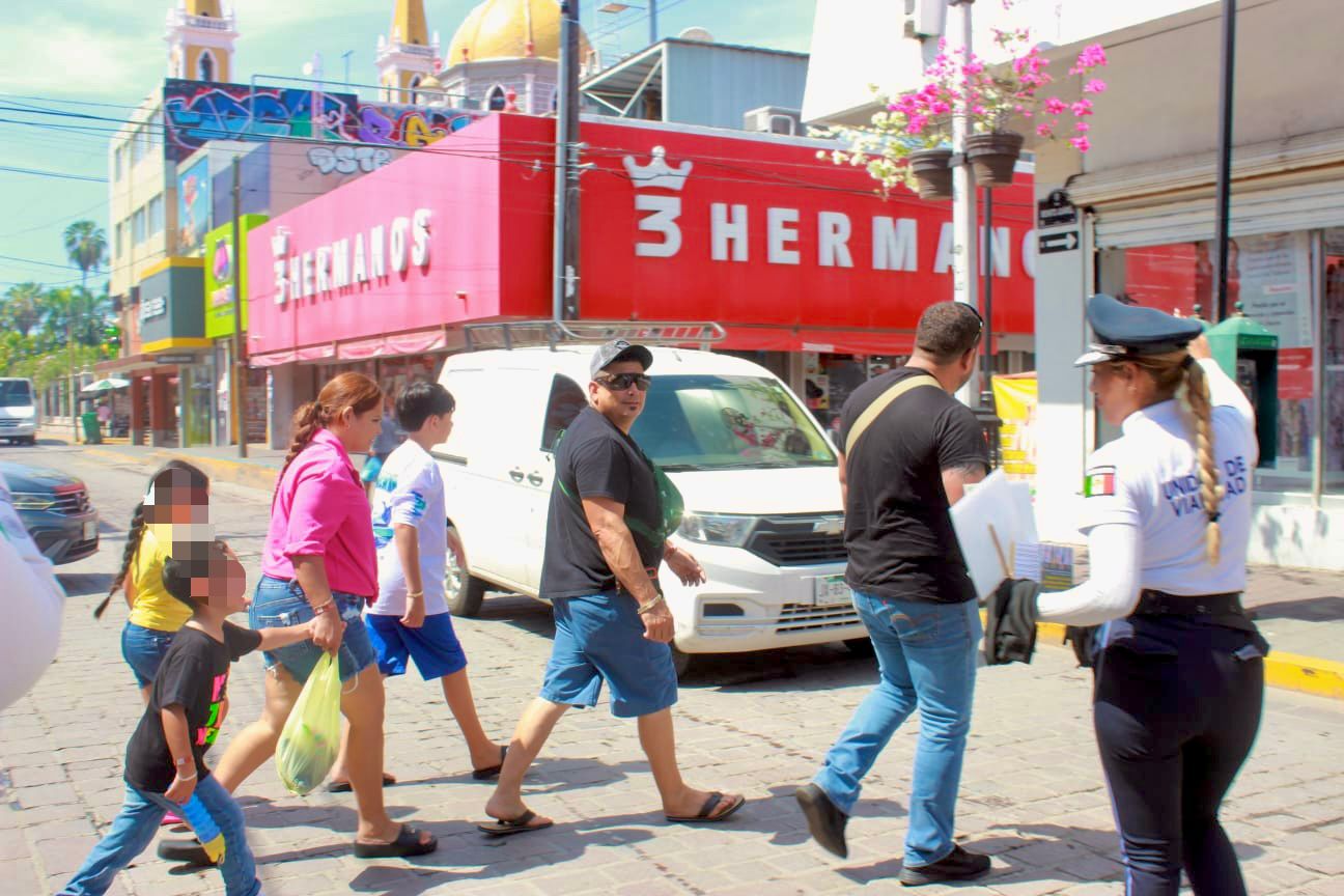 Campaña "Camina seguro" en Mazatlán