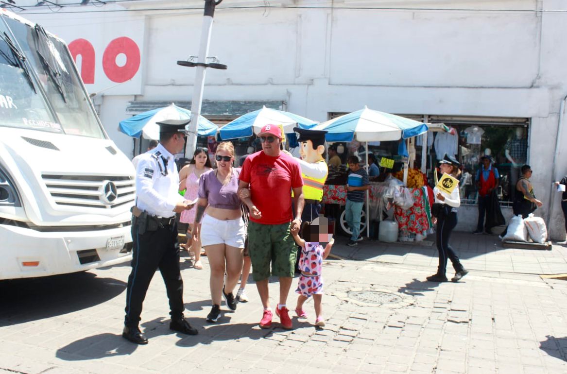 Campaña "Camina seguro" en Mazatlán
