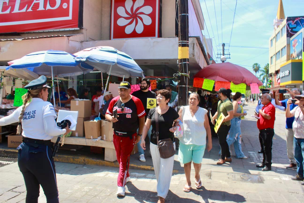 Campaña "Camina seguro" en Mazatlán