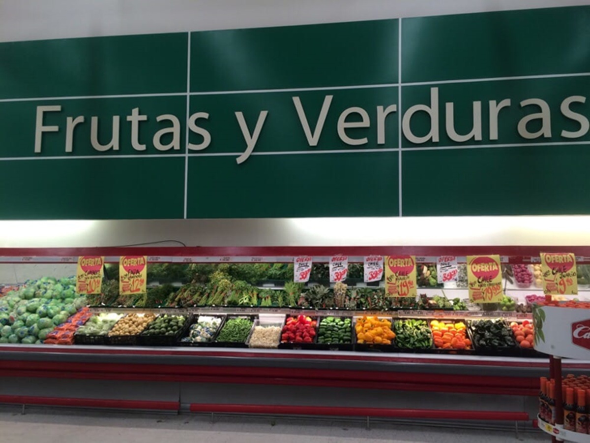 Departamento de Frutas y Verduras de Casa Ley