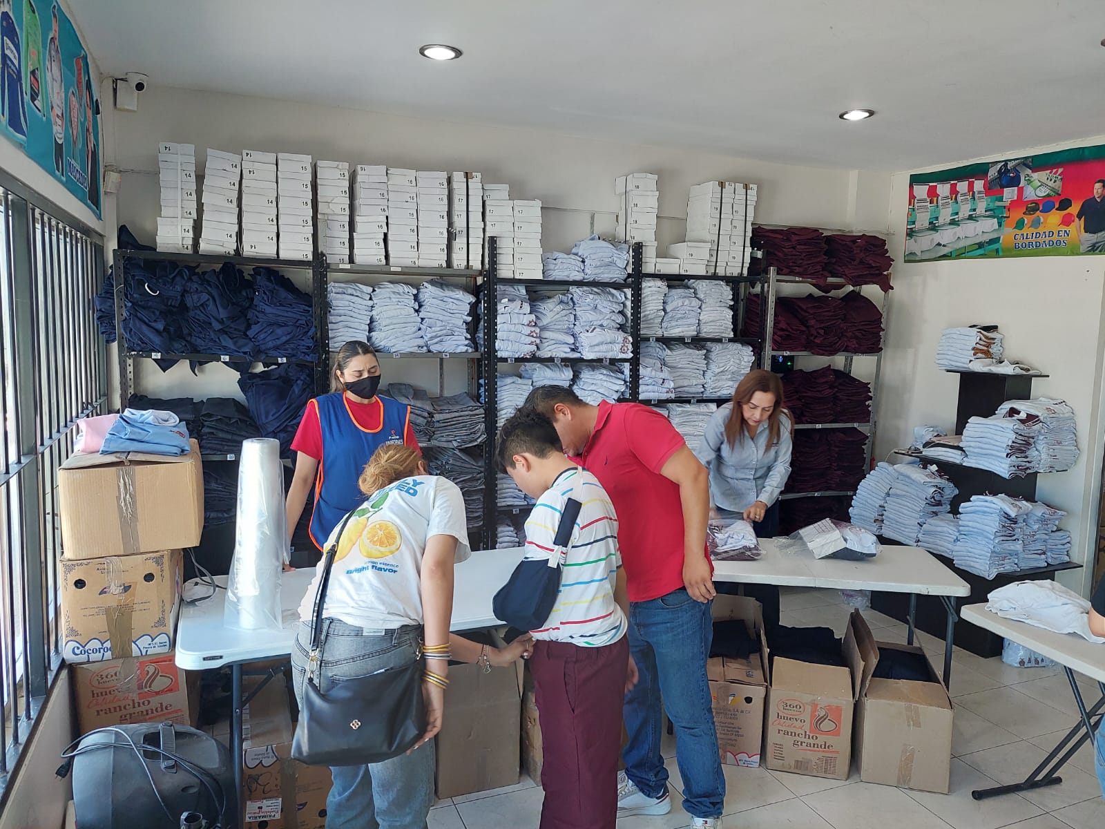 Centro de canjes de uniformes