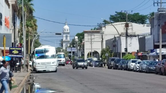 Urge al Ayuntamiento de Ahome, Sinaloa reforzar señalética vial ante caos por desvíos y accidentes: Canacintra Los Mochis