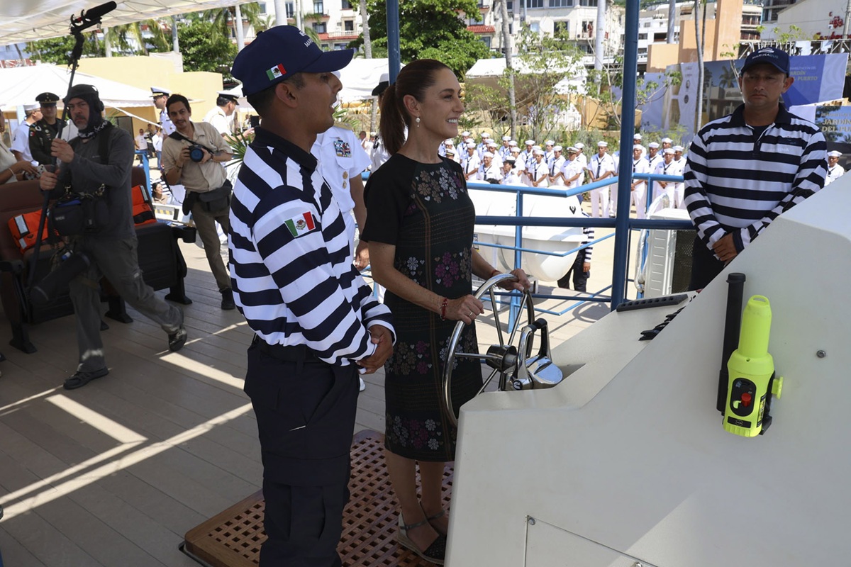 Claudia Sheinbaum en Acapulco en la presentación del Marinabús