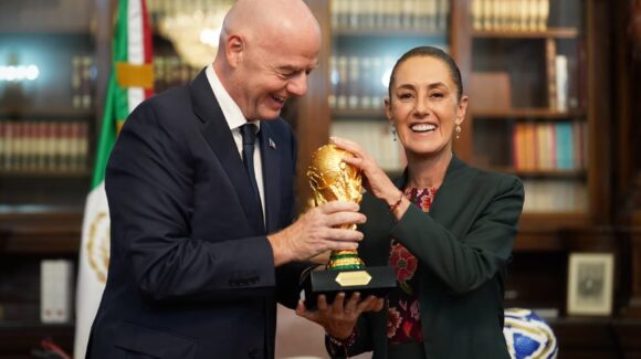 ¡Rumbo al Mundial 2026! Claudia Sheinbaum y el presidente de la FIFA se reúnen