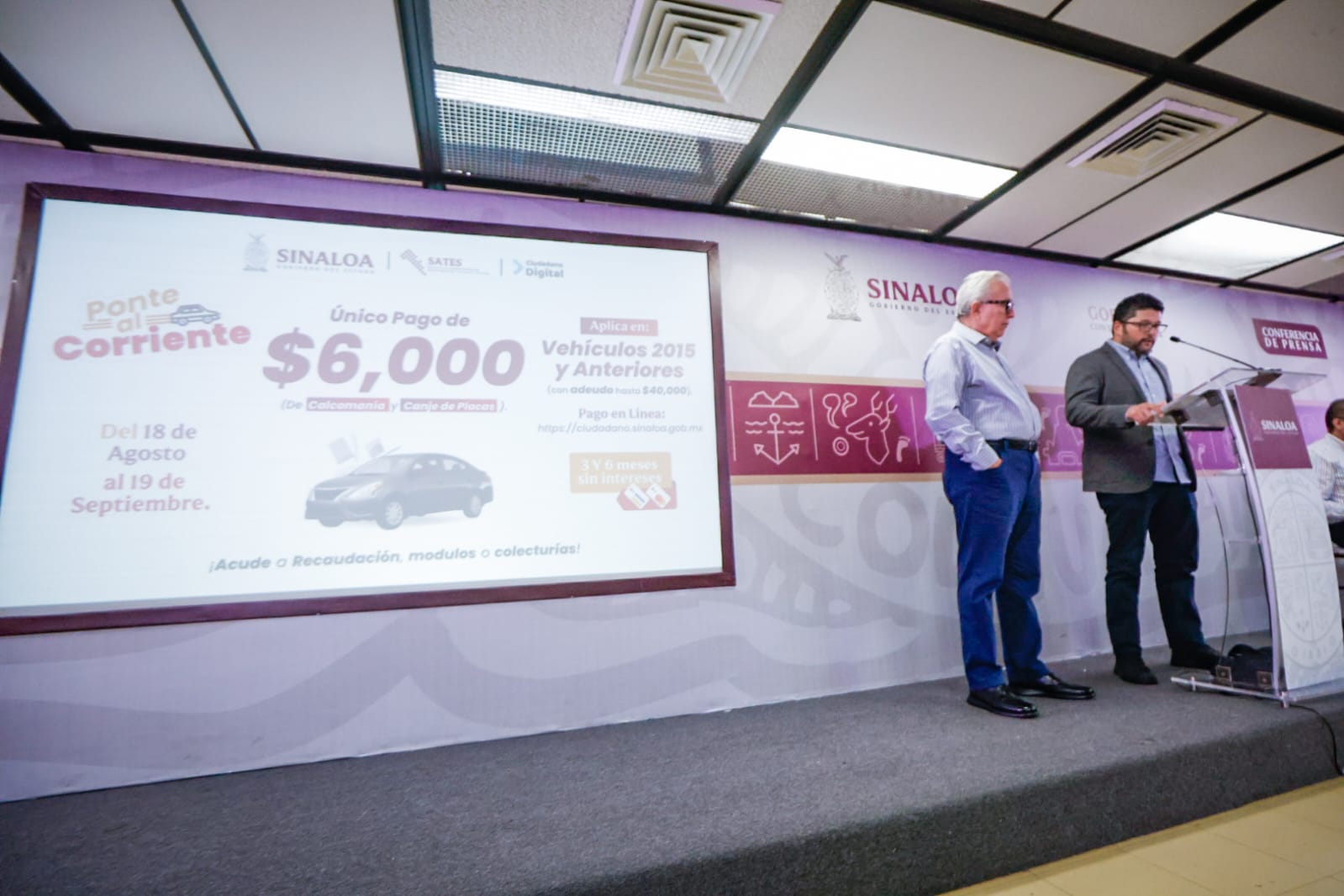 el director del SATES presenta el programa de regularizacion
