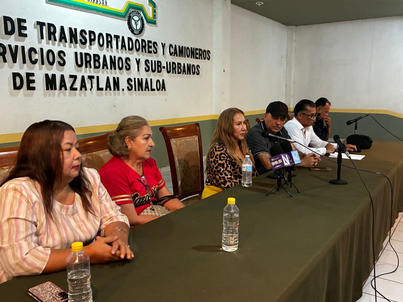 concesionarios del transporte se dicen afectados por cambios en las rutas