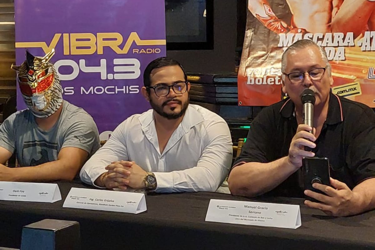 Rueda de prensa de la presentación de estrellas del CMLL para la velada de lucha libre en Los Mochis
