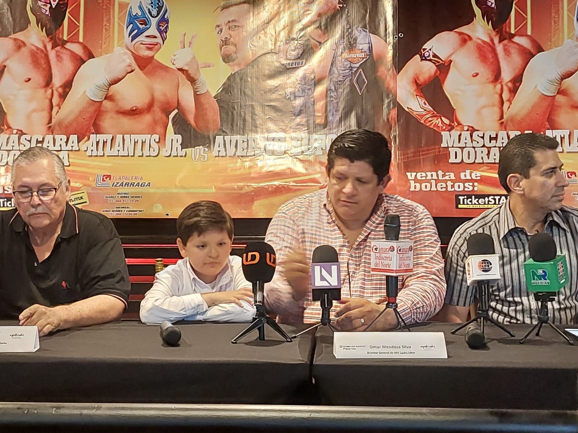 Rueda de prensa de la presentación de estrellas del CMLL para la velada de lucha libre en Los Mochis