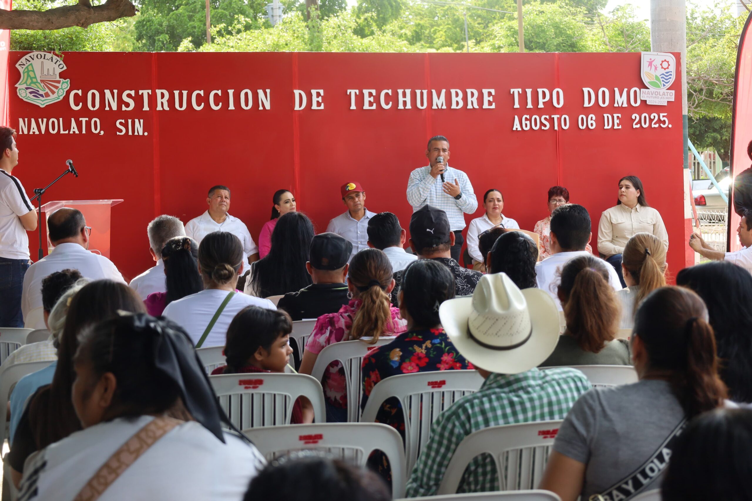construccion de techumbre en plazuela de navolato sinaloa