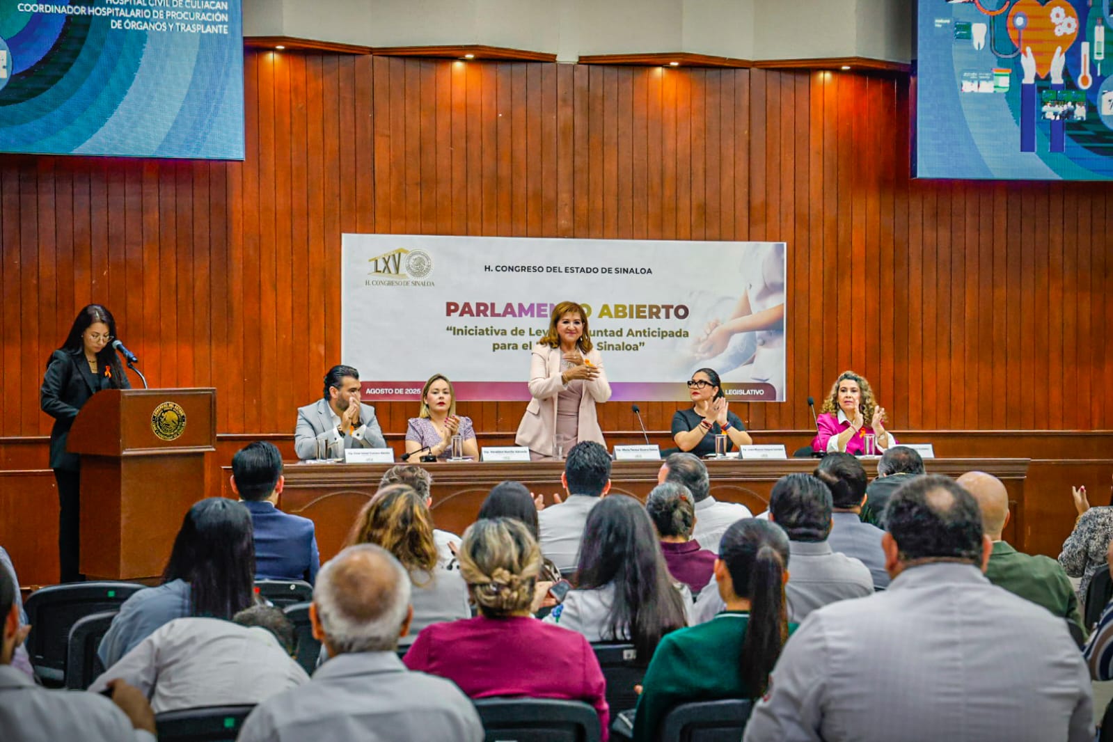 conversatorio sobre Ley de Voluntad Anticipada en el Congreso del Estado de Sinaloa