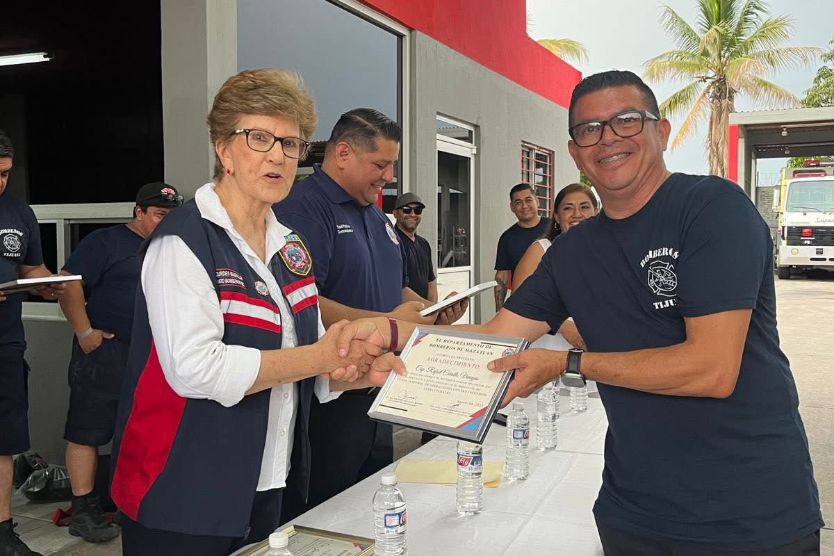 Bomberos finalizan capacitación