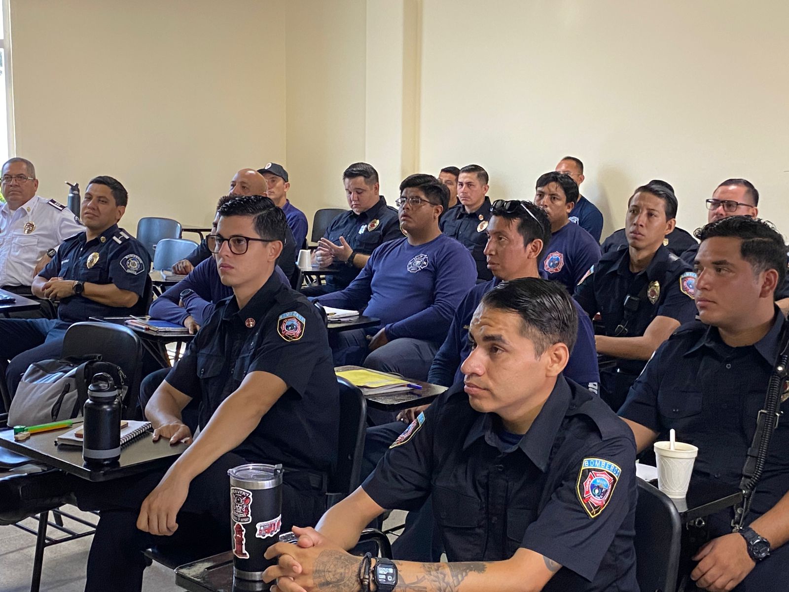 Curso para bomberos en Mazatlán