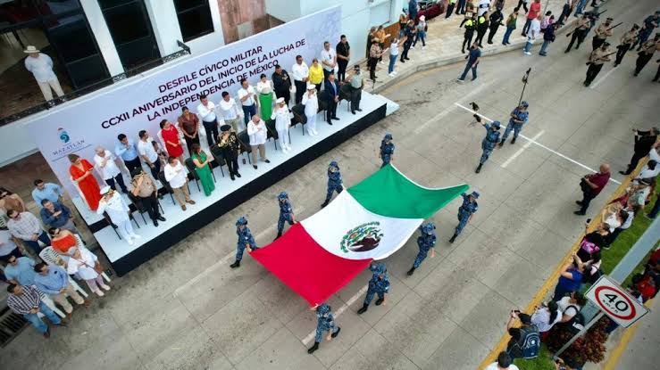 Desfile civico militar