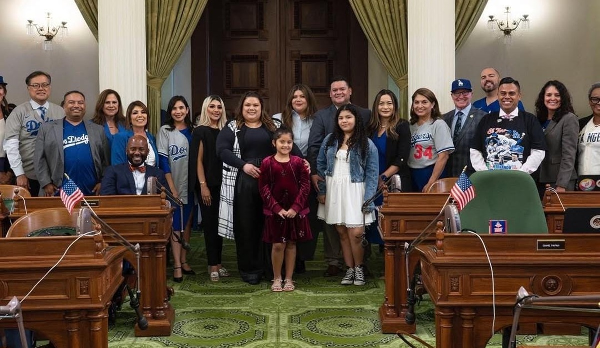California establece el Día de Fernando Valenzuela