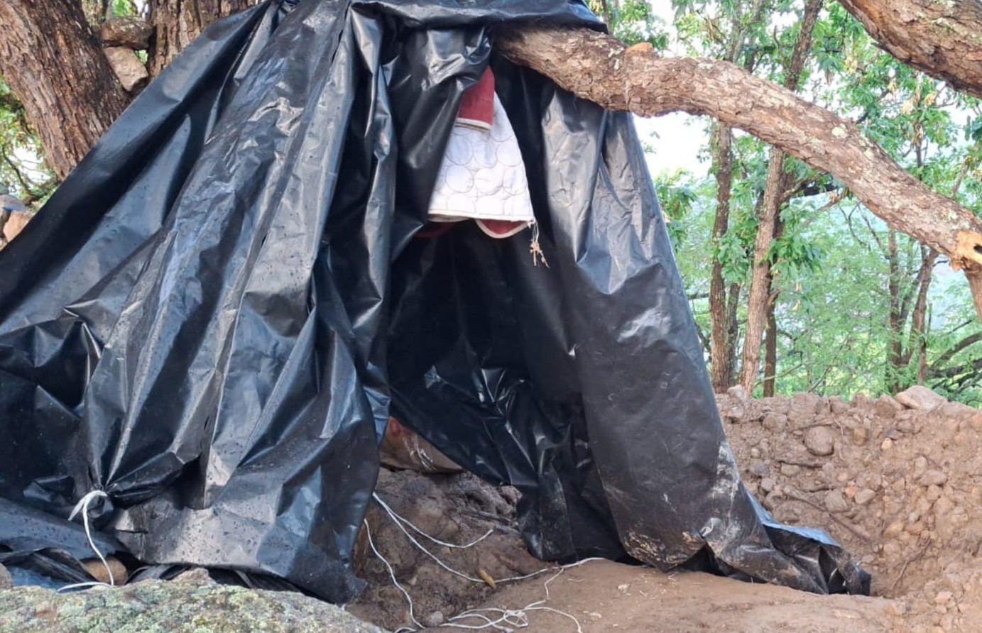 Desmantelan campamento con objetos ilícitos en Cosalá