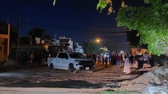 Enfrentamiento y operativo militar en Guamúchil deja detenidos, armas, droga y camionetas con reporte de robo