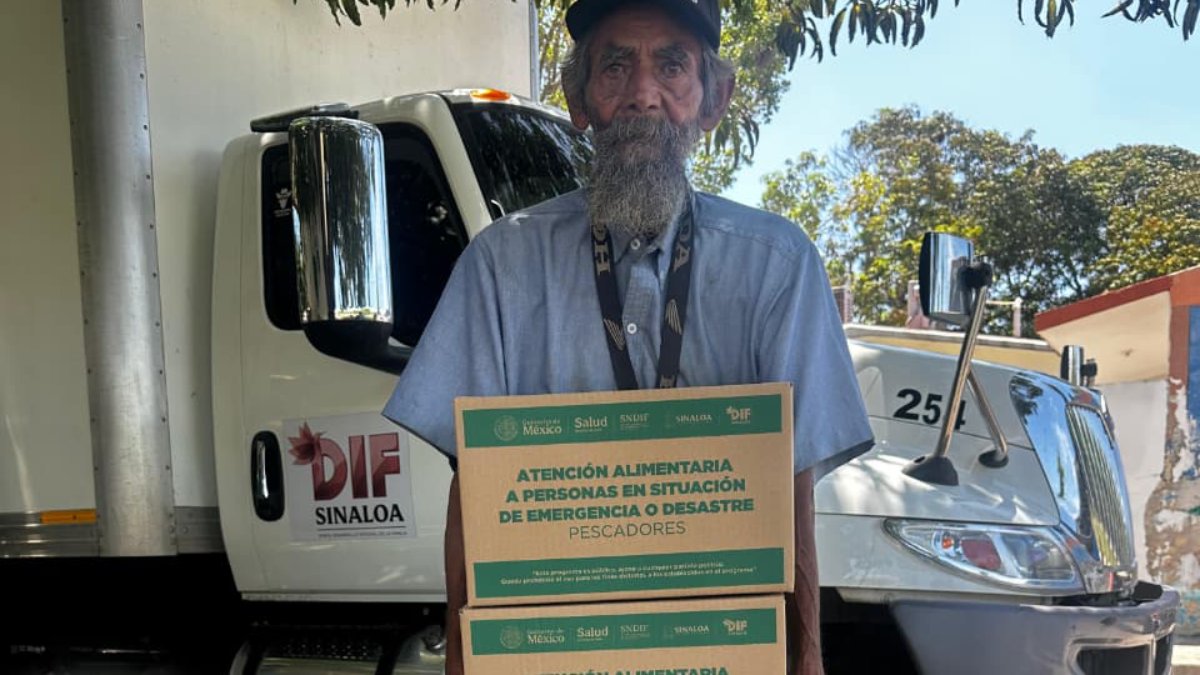Entregan apoyos alimentarios a pescadores de Mazatlán