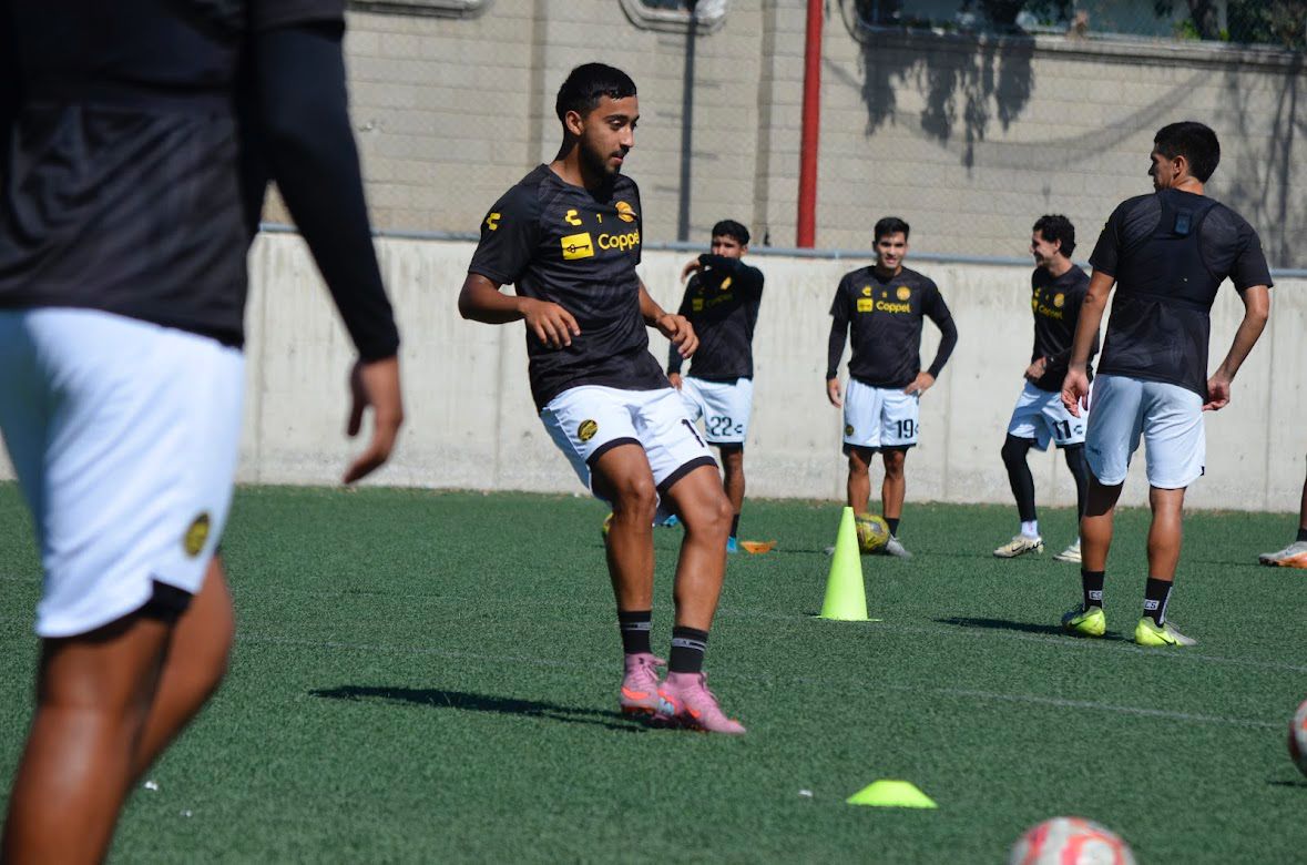 Entrenamiento de Dorados de Sinaloa