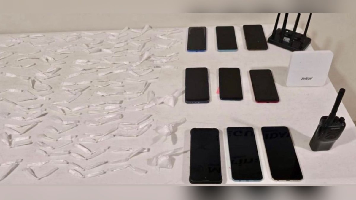 Drogas, celulares módems y un radio decomisados en el penal de Aguaruto