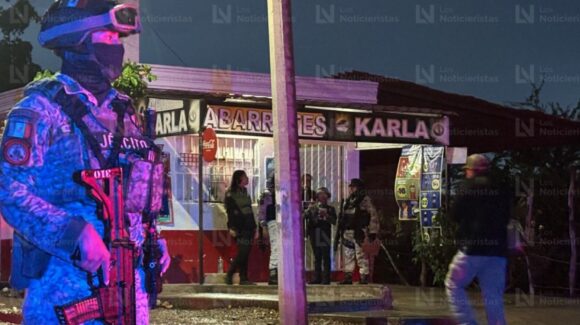 Frente a un abarrote, ejecutan a balazos a un hombre en la colonia Huizaches de Culiacán