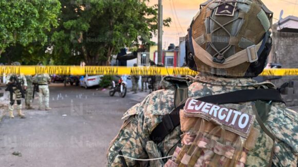 Ejecutan a dos hombres en un domicilio que ya habían atacado a balazos en Villa Bonita, Culiacán