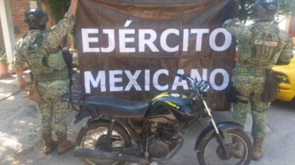 Sin placas y con alteraciones en el número de serie; aseguran una moto en Culiacán