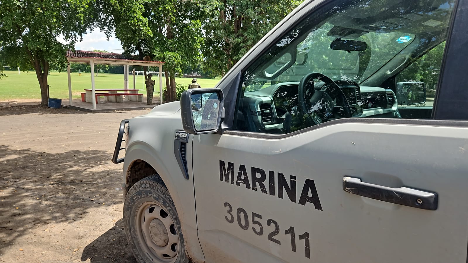 elementos de la marina se dieron cita en el lugar del crimen